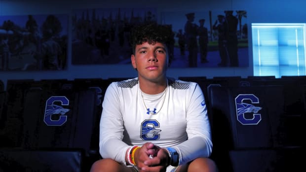 Dylan Raiola quarterback September 2022 USATSI_19092081